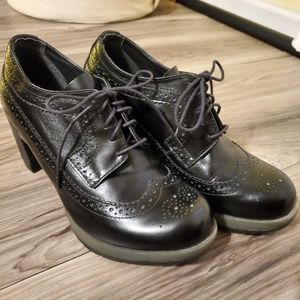 Dr Martens Wingtip Heels